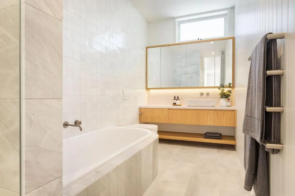 Aroha New Luxury Home Walk To Town And Beach Byron Bay 0*,